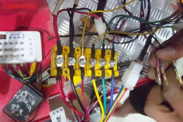 Mỗi dây trong IC sẽ có màu sắc và ý nghĩa khác nhau