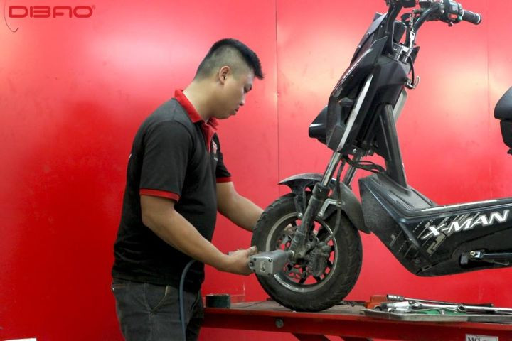 Bảo trì lốp xe thường xuyên để di chuyển an toàn