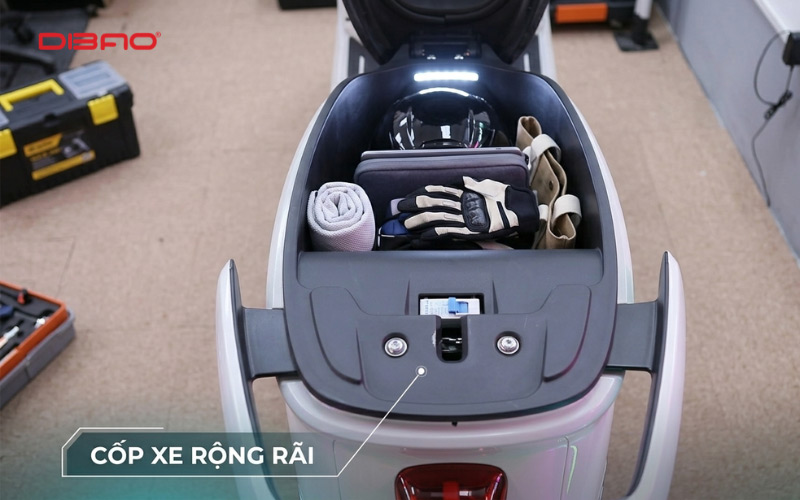 cốp xe dibao vibe c&oacute; rộng kh&ocirc;ng