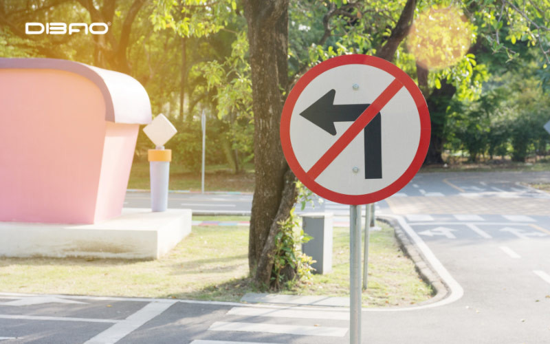 lỗi cấm rẽ tr&aacute;i phạt bao nhi&ecirc;u tiền