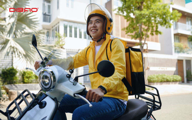 Bạn n&ecirc;n mang theo đầy đủ c&aacute;c giấy tờ cần thiết khi tham gia giao th&ocirc;ng