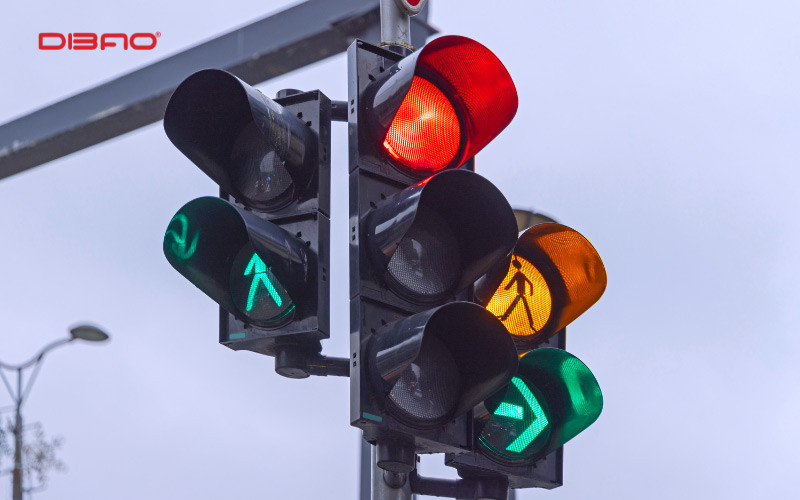 Bạn cần nắm r&otilde; vượt đ&egrave;n đỏ phạt bao nhi&ecirc;u để hạn chế bị xử phạt kh&ocirc;ng đ&aacute;ng c&oacute;