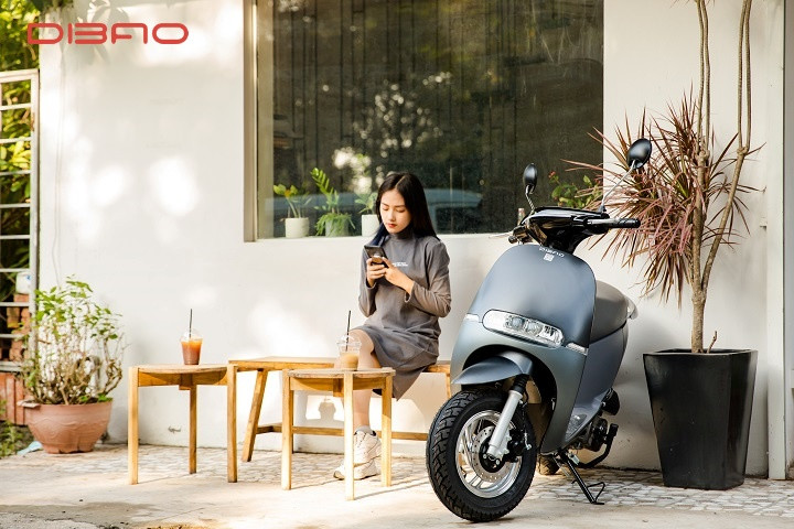Học sinh nữ nên đi xe gì? Những loại xe điện và ga phù hợp cho học sinh nữ