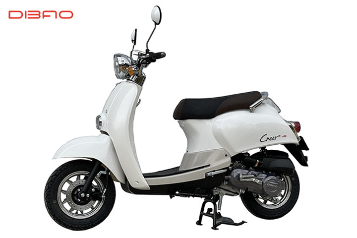 Xe m&aacute;y 50cc Creer E với thiết kế cổ điển v&agrave; k&iacute;ch thước nhỏ nhắn