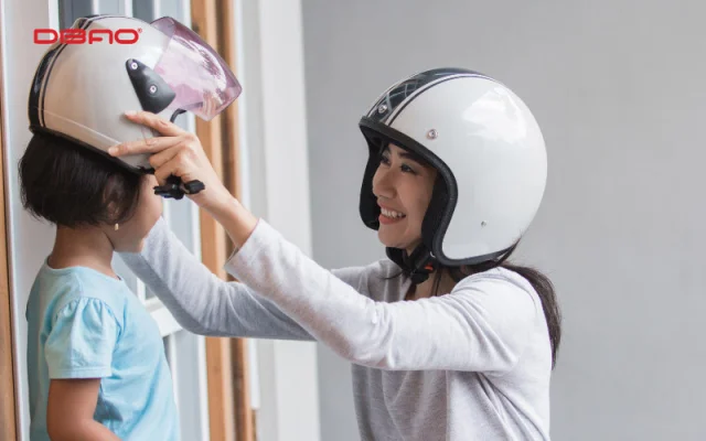 Không đội mũ phạt bao nhiêu? Cập nhật mức phạt mới nhất