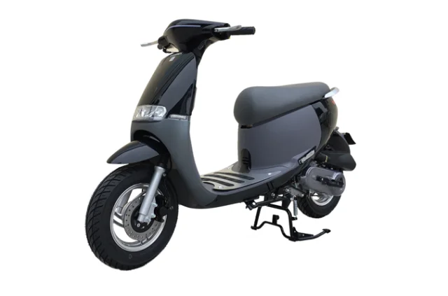 Nên mua xe tay ga 50cc ở đâu?