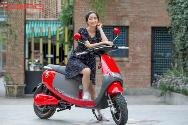 “Soi” độ HOT của top 3 xe máy điện cao cấp 2020