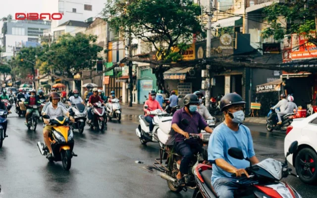 Lỗi chở 3 người phạt bao nhiêu? Cập nhật ngay kẻo phạt!