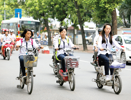Hà Nội nêu lý do muốn quản xe đạp điện như xe máy